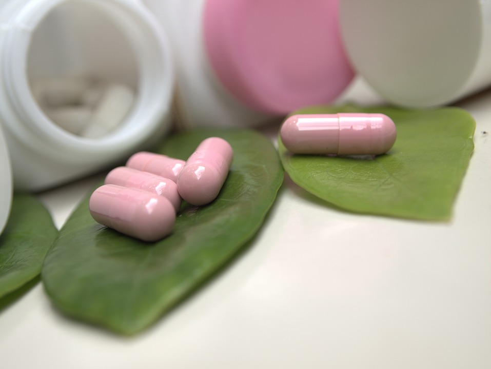 Leaf and pills